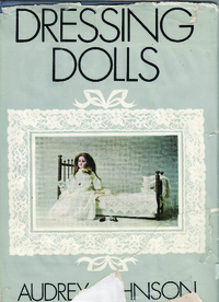 Johson, Audrey: Dressing Dolls